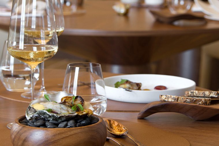 hotel luxe sud de la france restaurant gastronomique